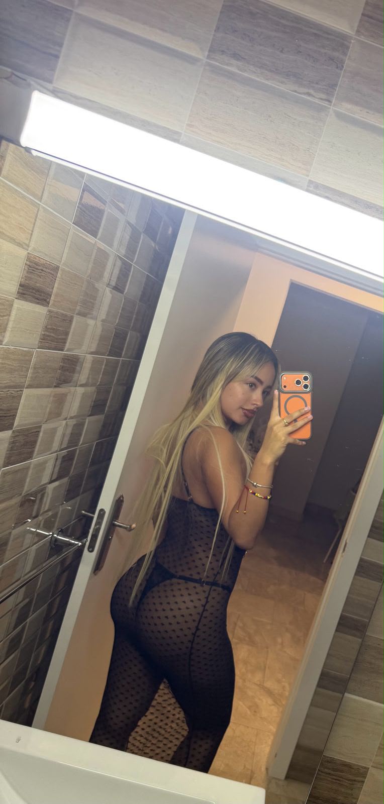 Escort - CAMILA - Ibiza Tops